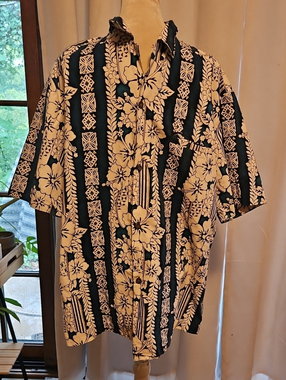 Vintage Royal Hawaiian Shirt Longboards and Hibiscus L